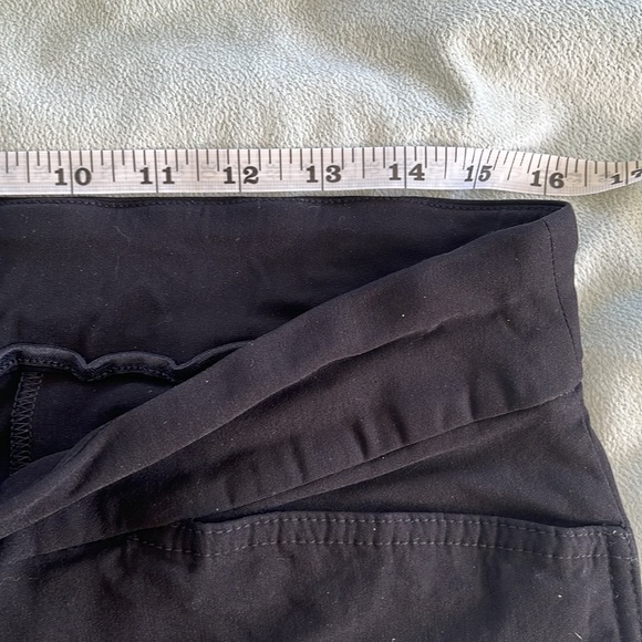 Pull on Bermuda Shorts, Size 14 - Picture 5 of 6